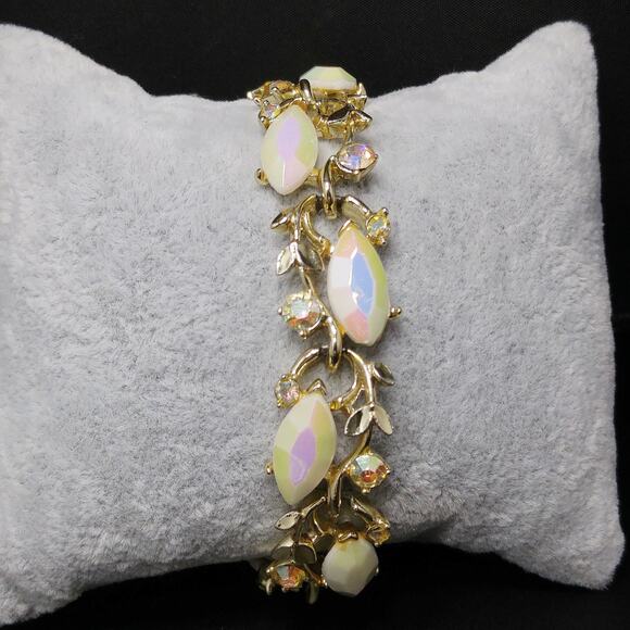 Vintage 1960s Signed White Fire Polished Rhinestone Bracelet - Picture 4 of 10